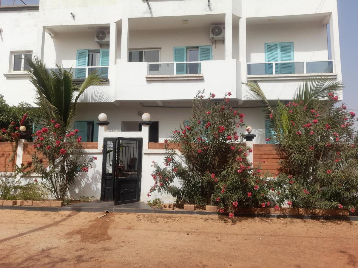 Residence Marie France Mendy Toubab Dialao Exterior foto