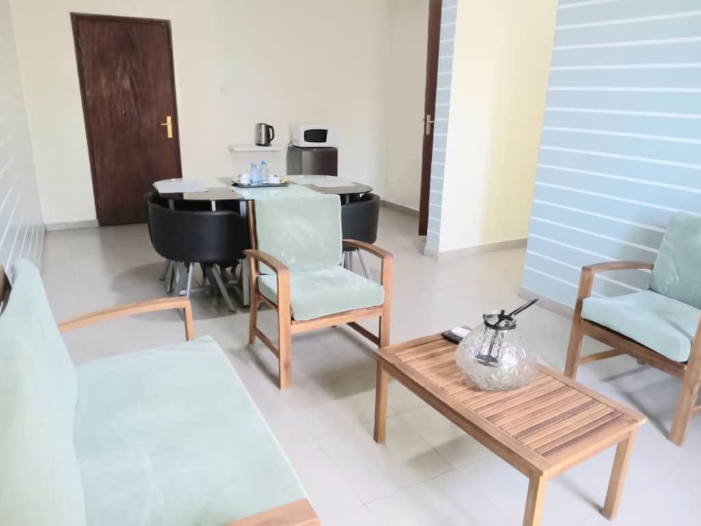 Residence Marie France Mendy Toubab Dialao Exterior foto